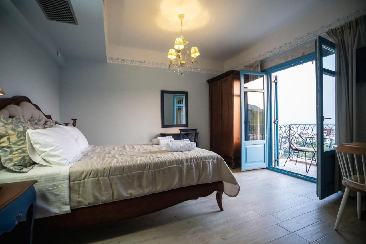 Elysium Living Parga Aparthotel Buitenkant foto