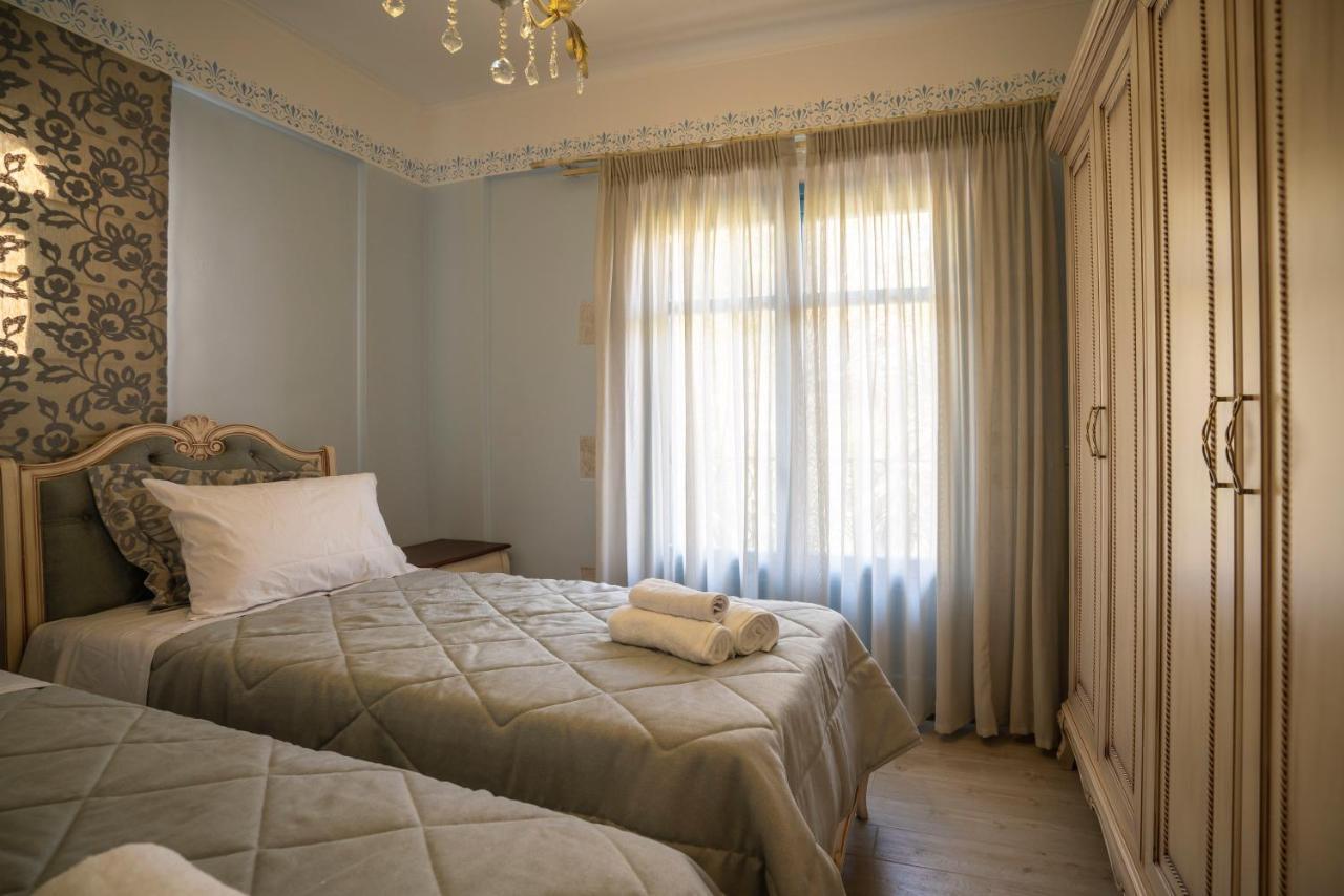 Elysium Living Parga Aparthotel Buitenkant foto