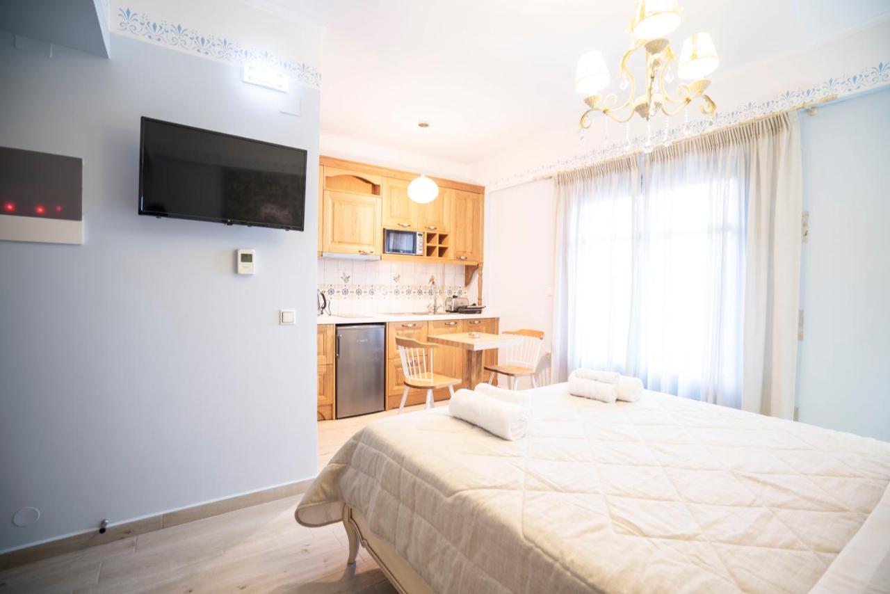 Elysium Living Parga Aparthotel Buitenkant foto