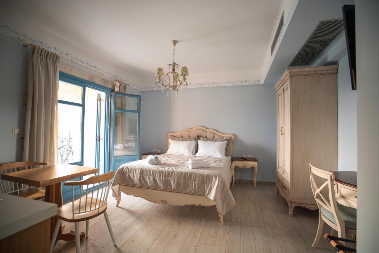 Elysium Living Parga Aparthotel Buitenkant foto