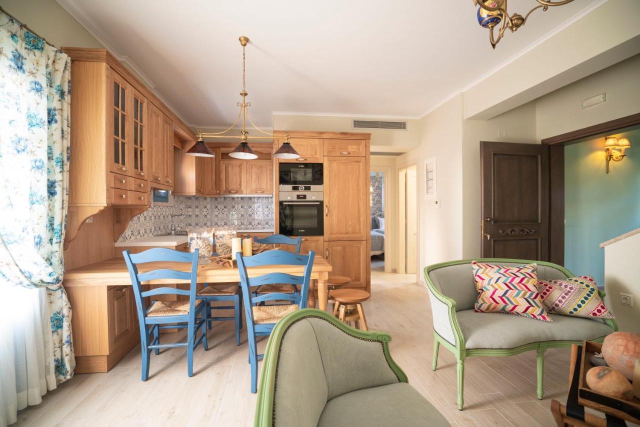 Elysium Living Parga Aparthotel Buitenkant foto
