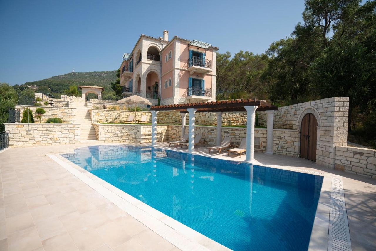 Elysium Living Parga Aparthotel Buitenkant foto