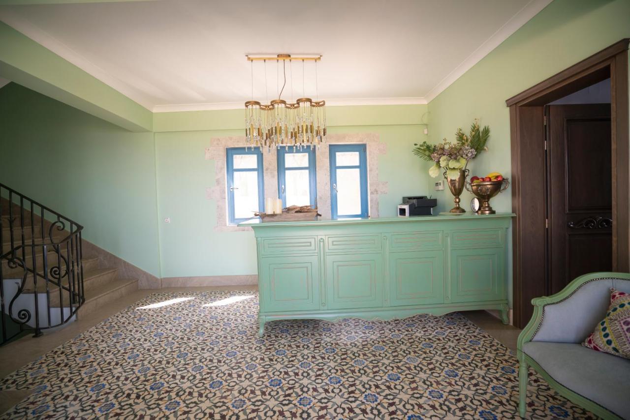 Elysium Living Parga Aparthotel Buitenkant foto